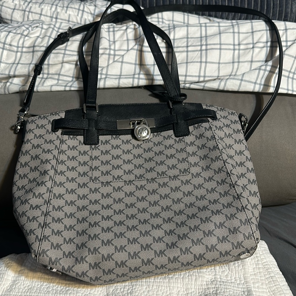 Used condition Michal Kors Bag